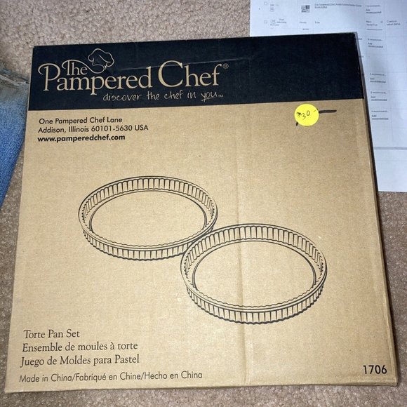NEW Pampered Chef Torte Pan Set 10.5” Round Fluted Side 1706 Factory Sealed Pans - Picture 2 of 5